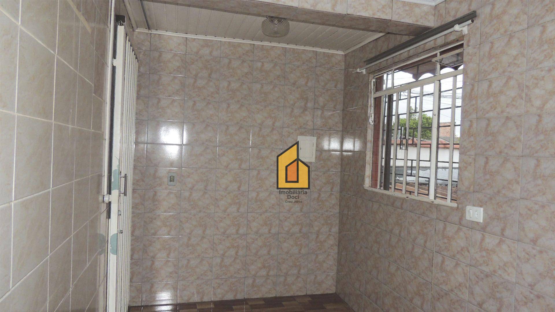 Casa à venda com 2 quartos, 65m² - Foto 2