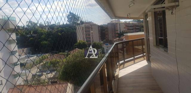 Apartamento à venda com 3 quartos, 120m² - Foto 9