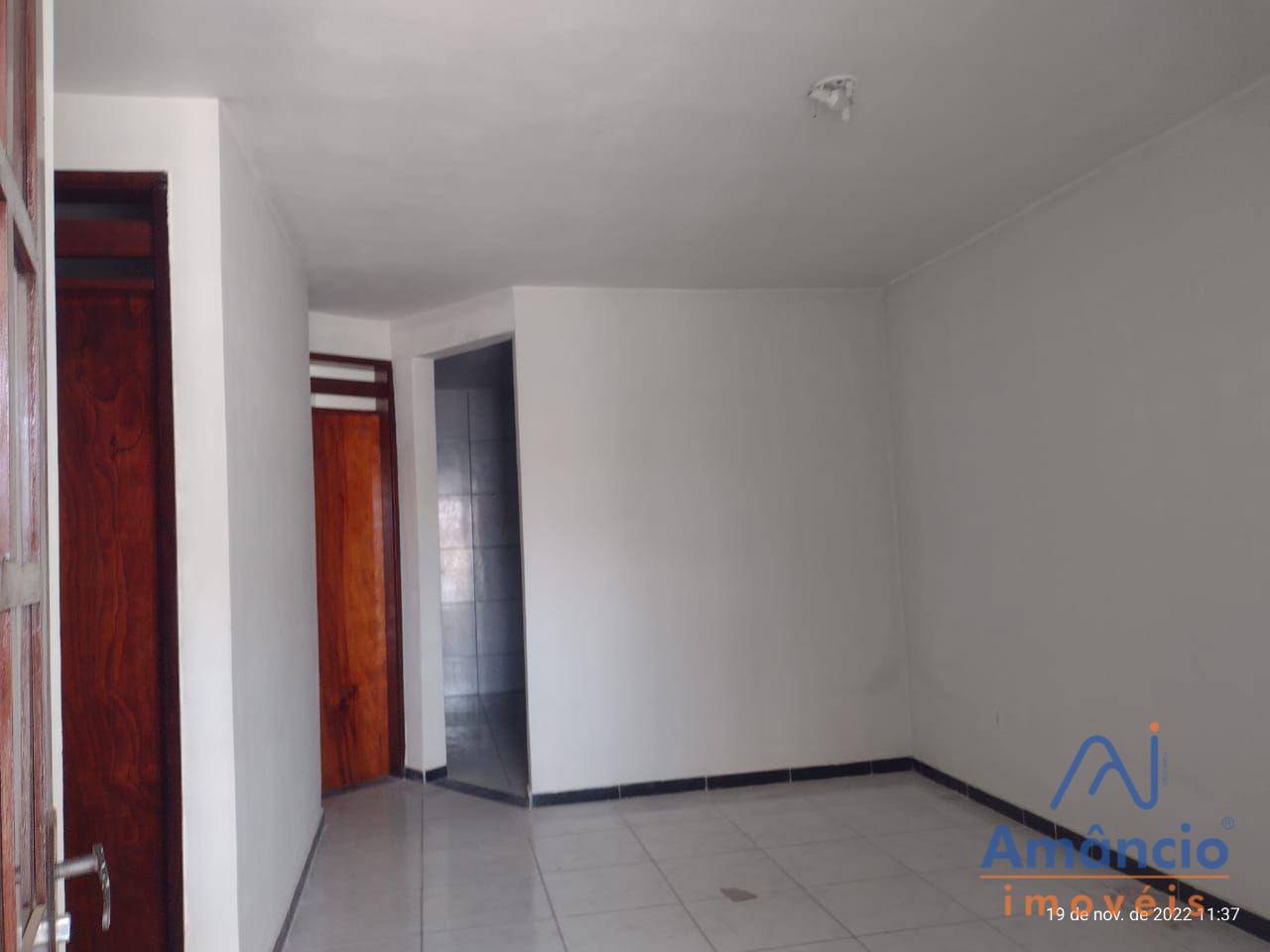 Casa à venda com 3 quartos, 85m² - Foto 13