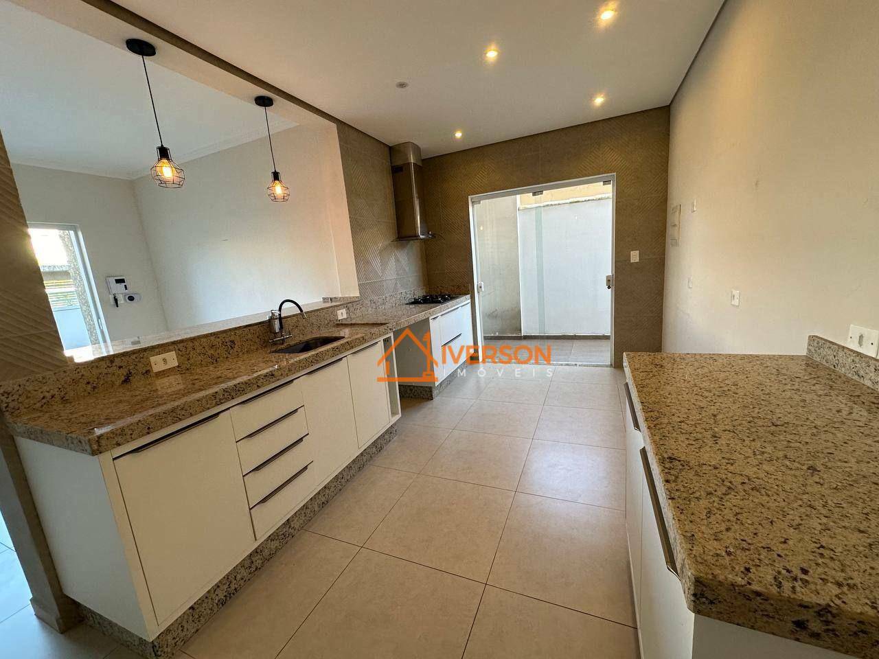 Casa à venda com 3 quartos, 154m² - Foto 6