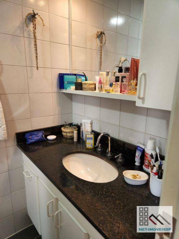 Apartamento à venda com 2 quartos, 67m² - Foto 17