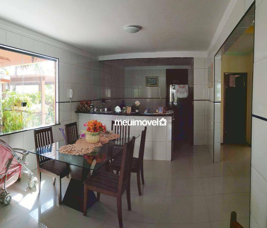 Casa à venda com 3 quartos, 300m² - Foto 3