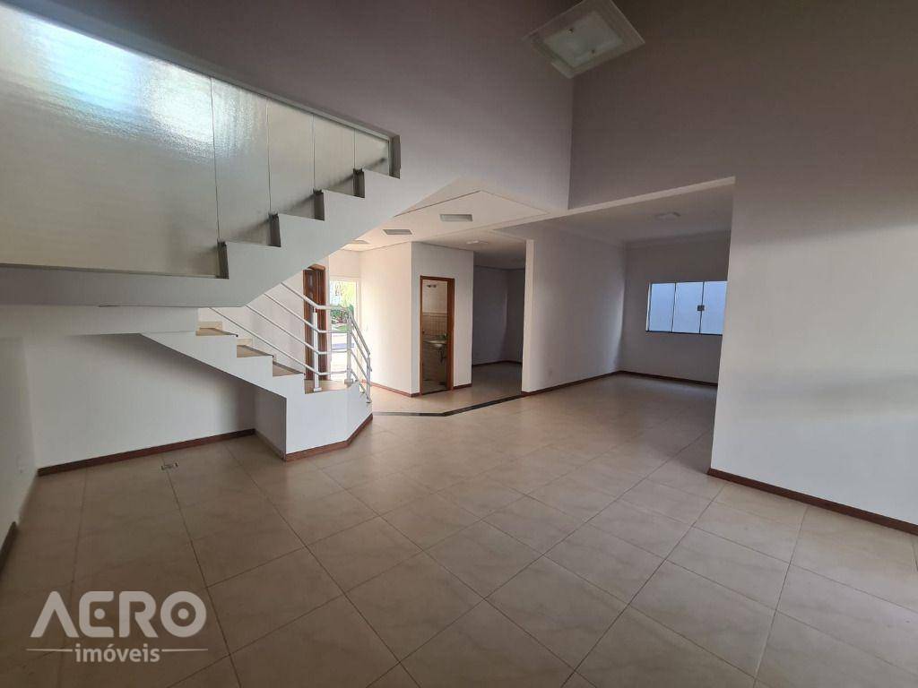 Casa de Condomínio à venda com 3 quartos, 258m² - Foto 4