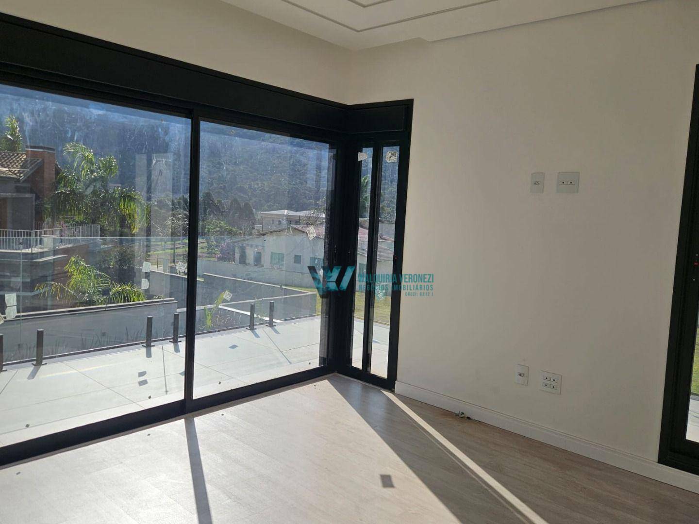 Casa à venda com 3 quartos, 345m² - Foto 26