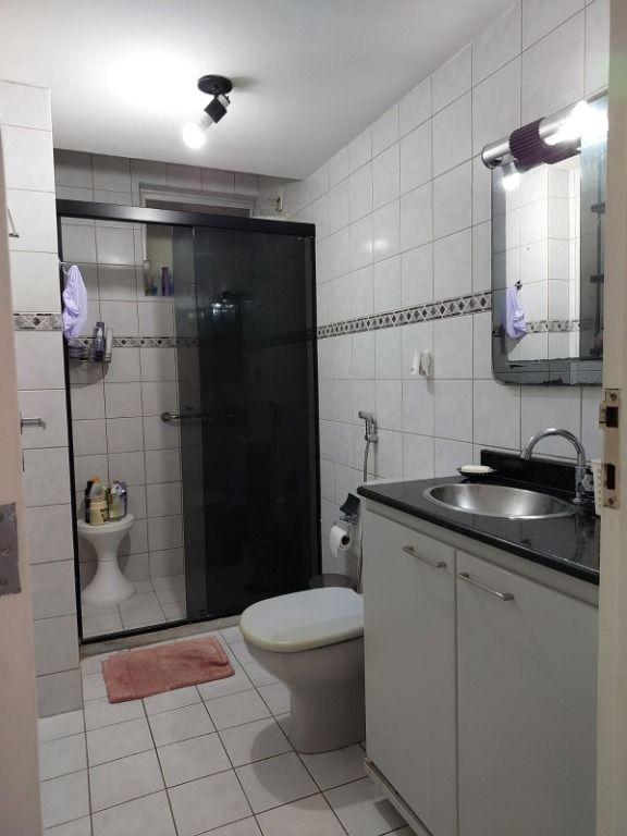 Apartamento à venda com 3 quartos, 67m² - Foto 9