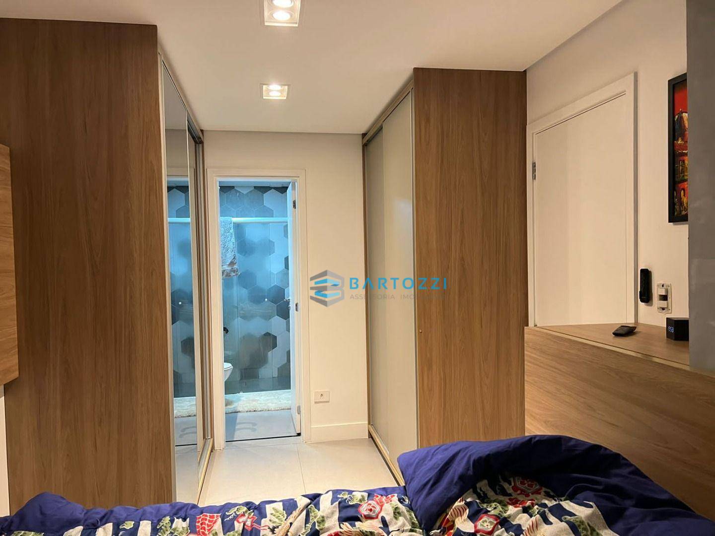 Apartamento à venda com 3 quartos, 112m² - Foto 19