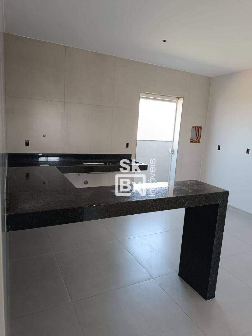 Apartamento à venda com 3 quartos, 81m² - Foto 4