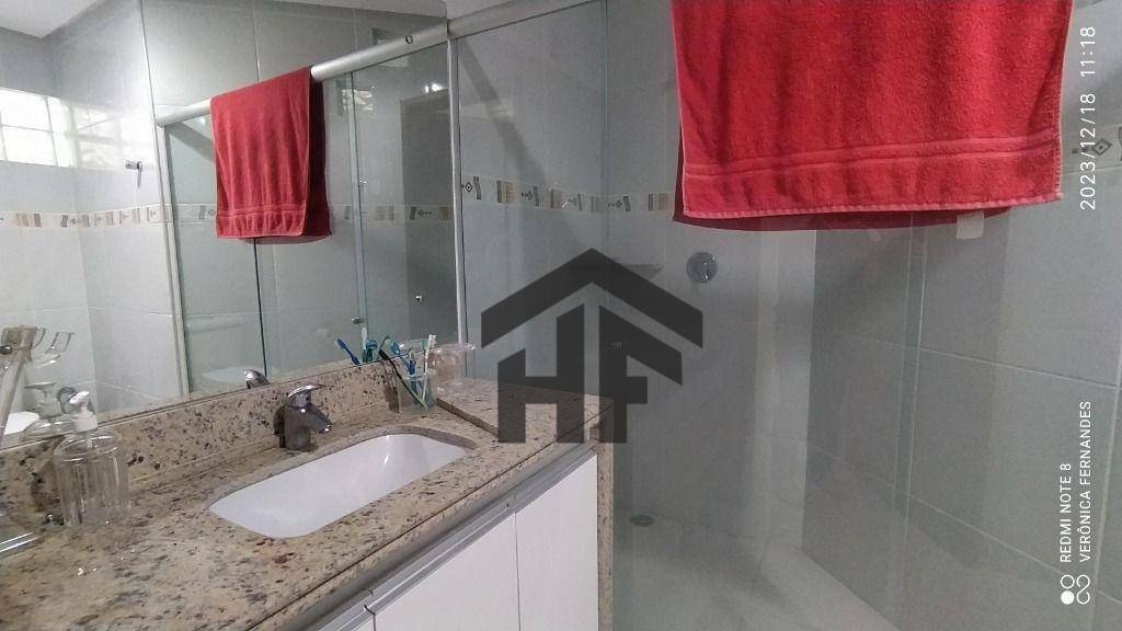 Casa de Condomínio à venda com 4 quartos, 400m² - Foto 11