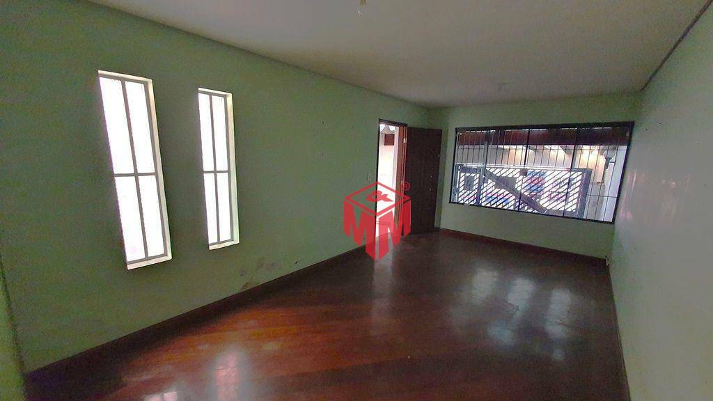 Sobrado à venda com 3 quartos, 170m² - Foto 2