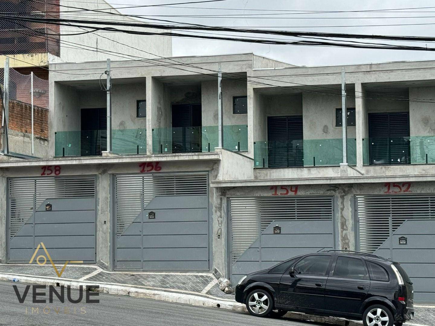 Sobrado à venda com 3 quartos, 150m² - Foto 1