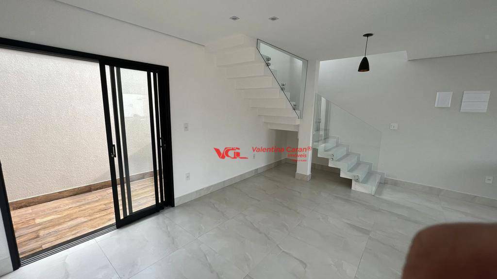 Sobrado à venda com 3 quartos, 135m² - Foto 4