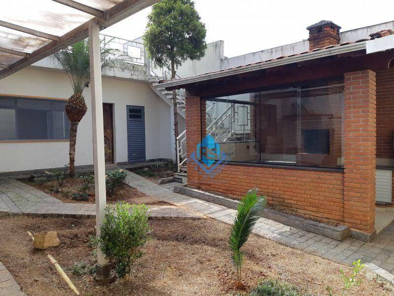 Sobrado à venda e aluguel com 3 quartos, 345m² - Foto 1