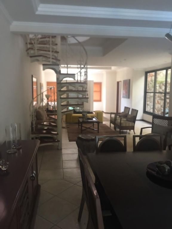 Casa de Condomínio à venda com 4 quartos, 400m² - Foto 8