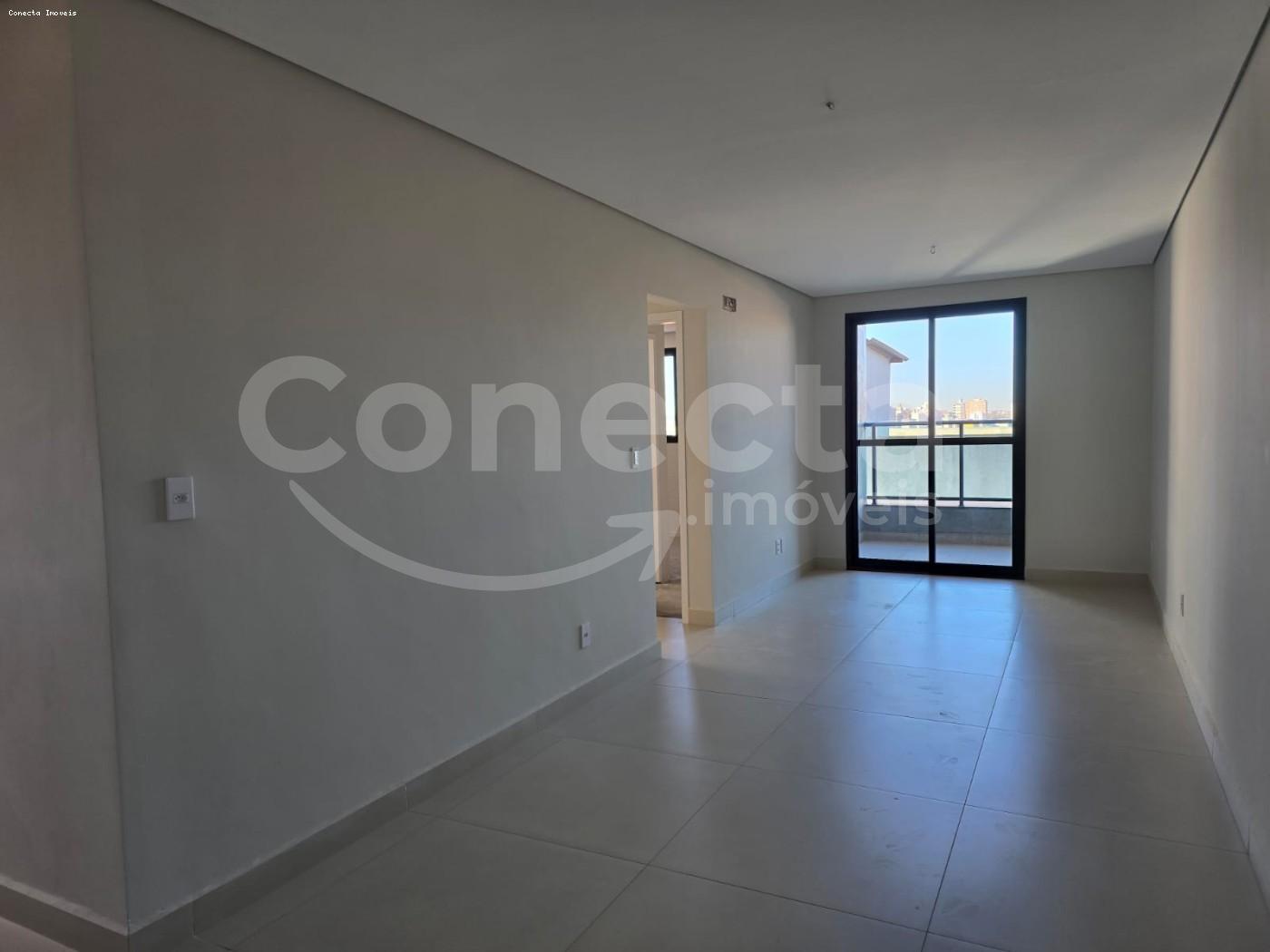 Apartamento à venda com 2 quartos, 86m² - Foto 2