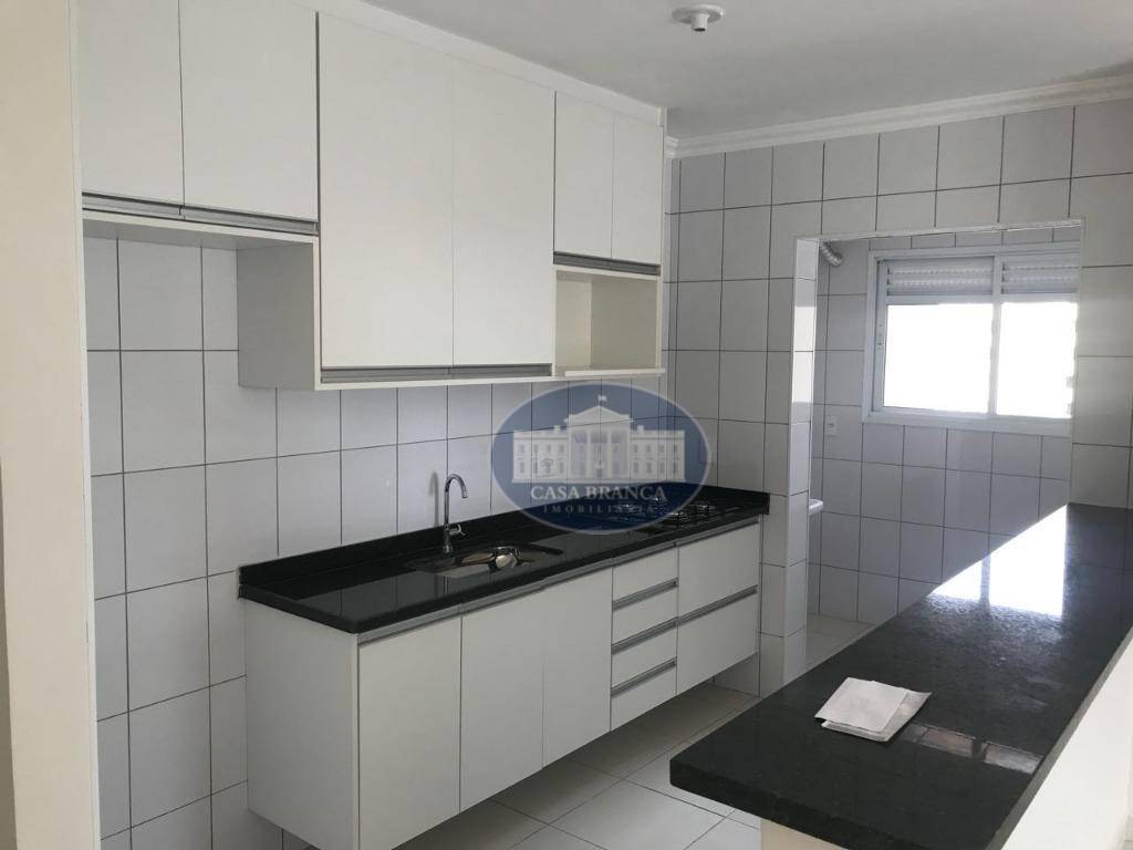 Apartamento à venda com 2 quartos, 72m² - Foto 1