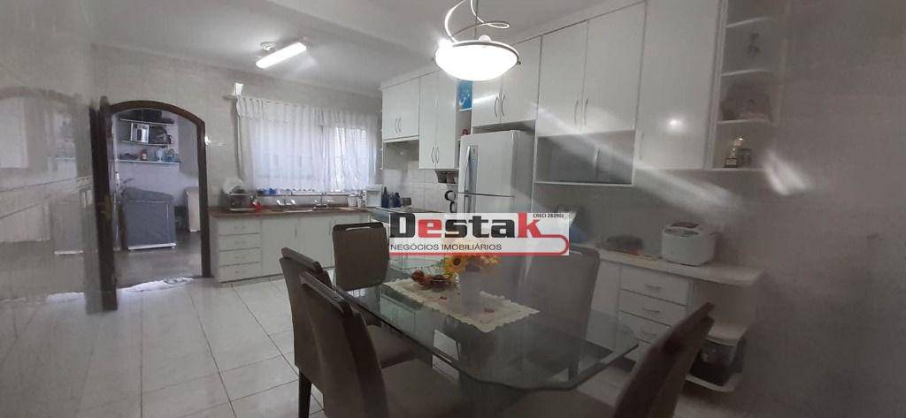 Sobrado à venda com 2 quartos, 182m² - Foto 15