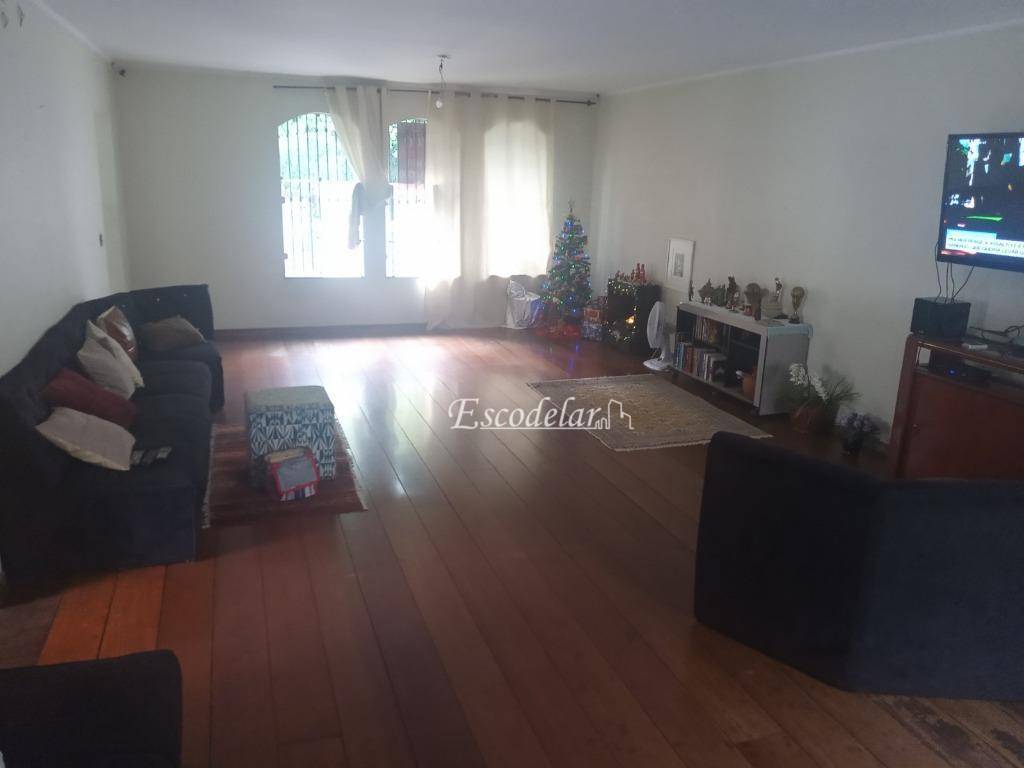 Sobrado à venda com 6 quartos, 480m² - Foto 1