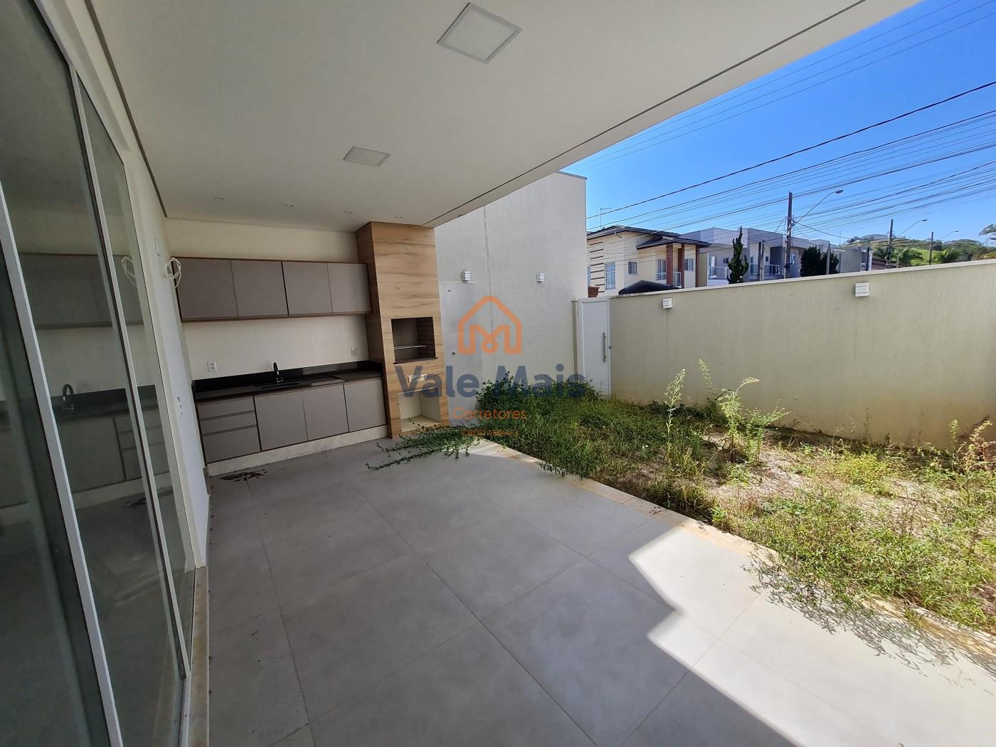 Casa à venda com 4 quartos, 200m² - Foto 15
