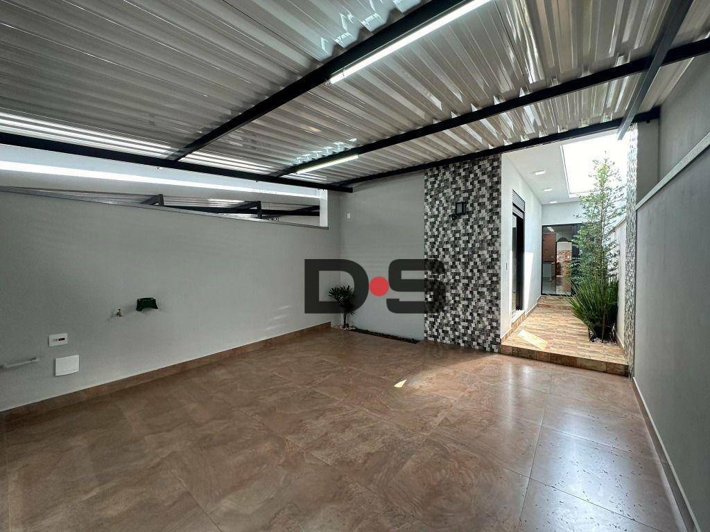 Casa à venda com 2 quartos, 90m² - Foto 17