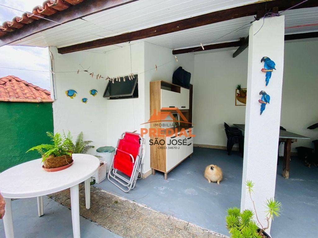 Casa à venda com 5 quartos, 180m² - Foto 20