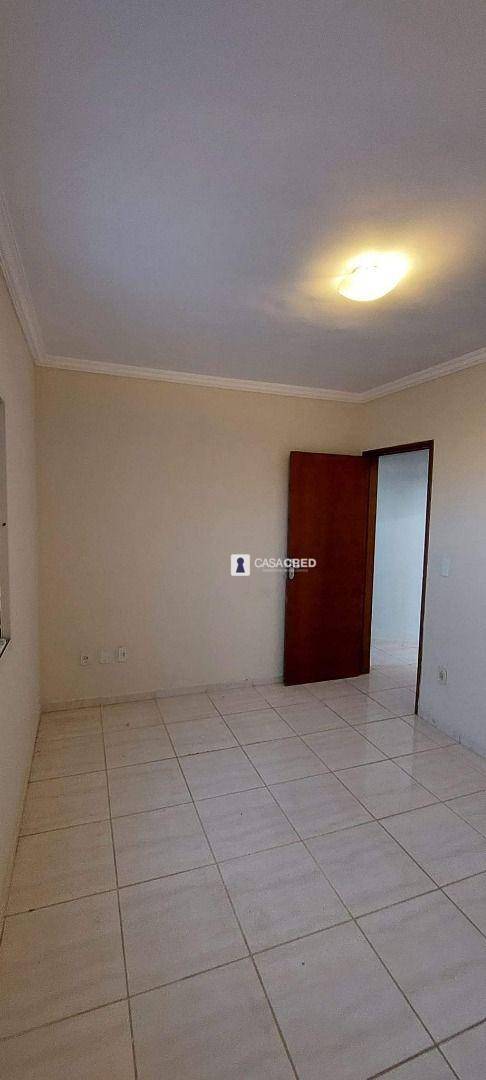 Casa à venda e aluguel com 3 quartos, 85m² - Foto 8