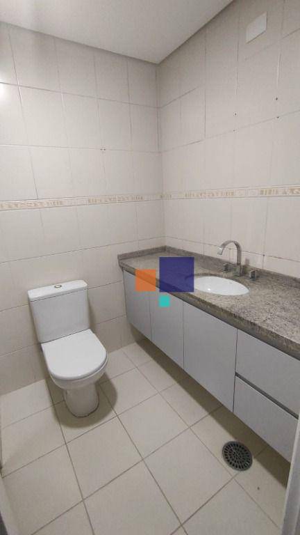 Apartamento à venda com 3 quartos, 95m² - Foto 18