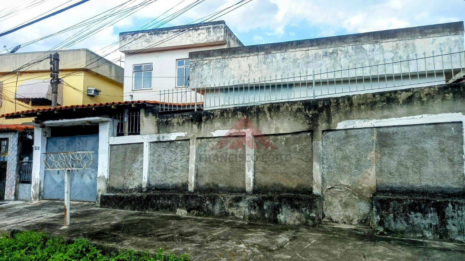 Casa à venda com 2 quartos, 306m² - Foto 1