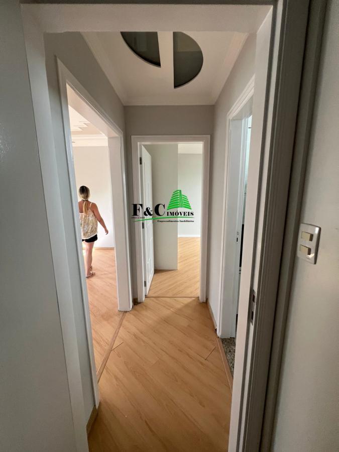 Casa à venda com 3 quartos, 250m² - Foto 10