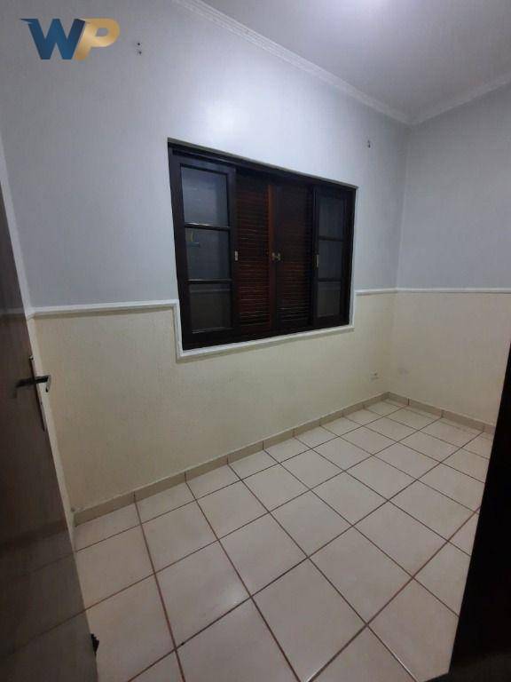 Casa à venda com 5 quartos, 180m² - Foto 9