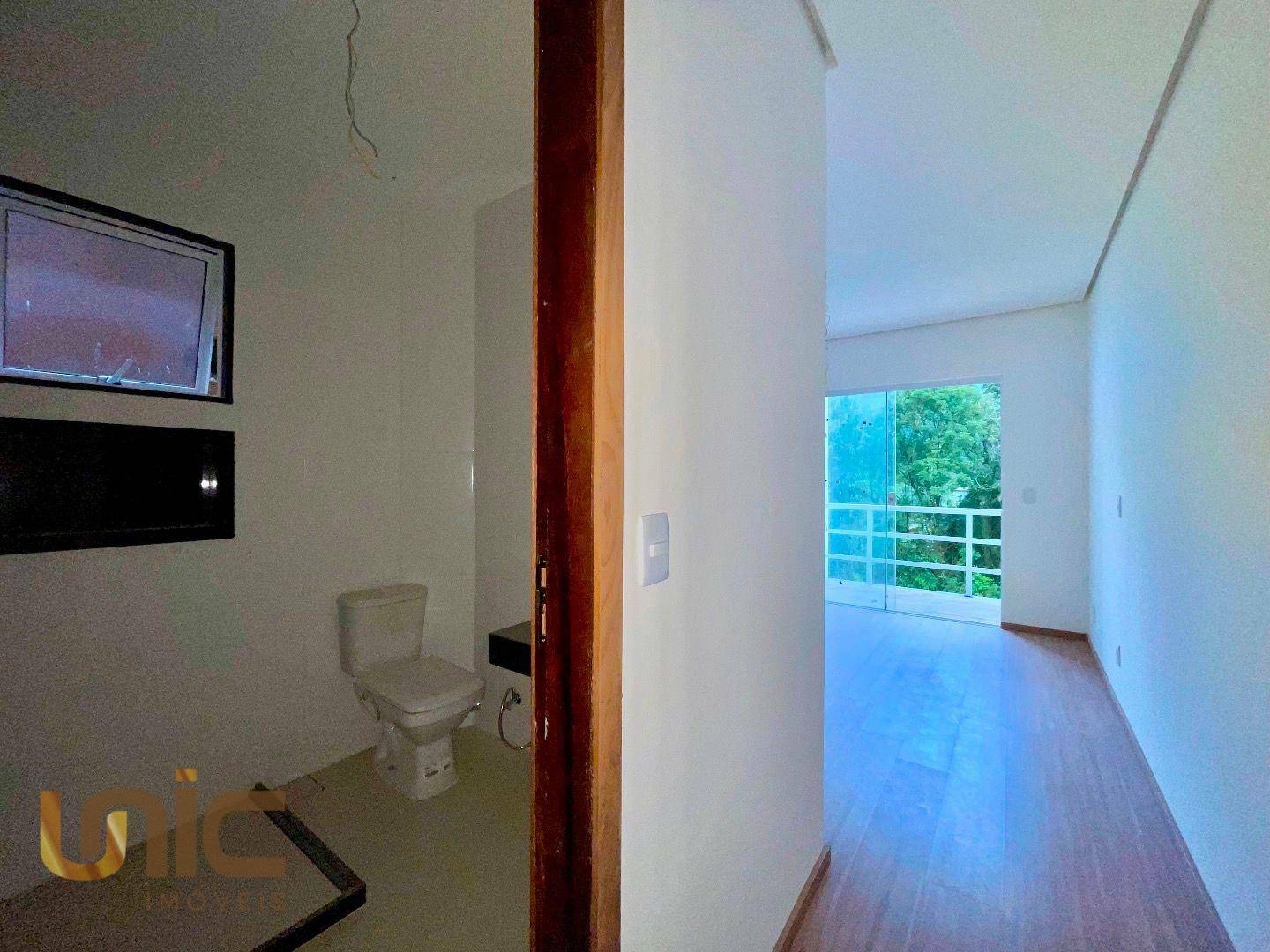 Casa à venda com 4 quartos, 216m² - Foto 16