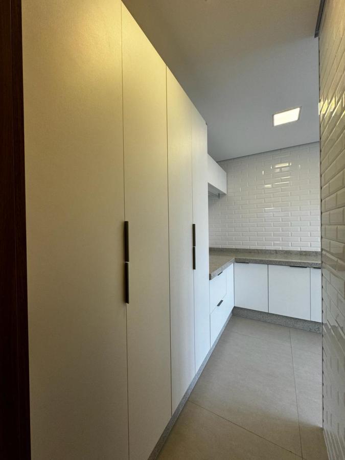 Casa de Condomínio à venda com 4 quartos, 440m² - Foto 17