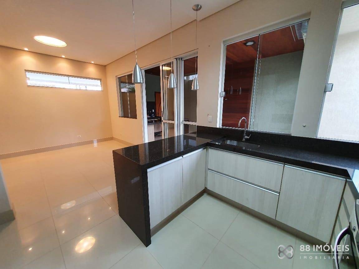 Casa de Condomínio à venda com 3 quartos, 212m² - Foto 11