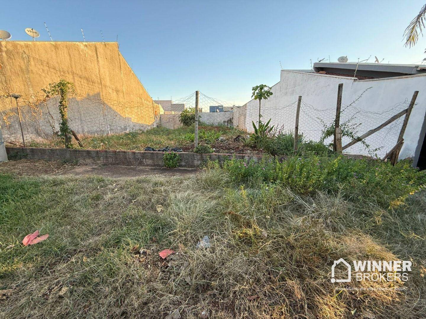 Terreno, 300 m² - Foto 1