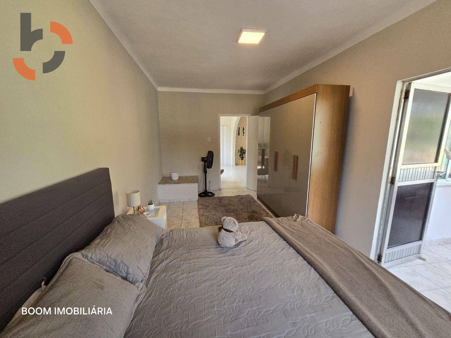 Casa à venda com 5 quartos, 197m² - Foto 49