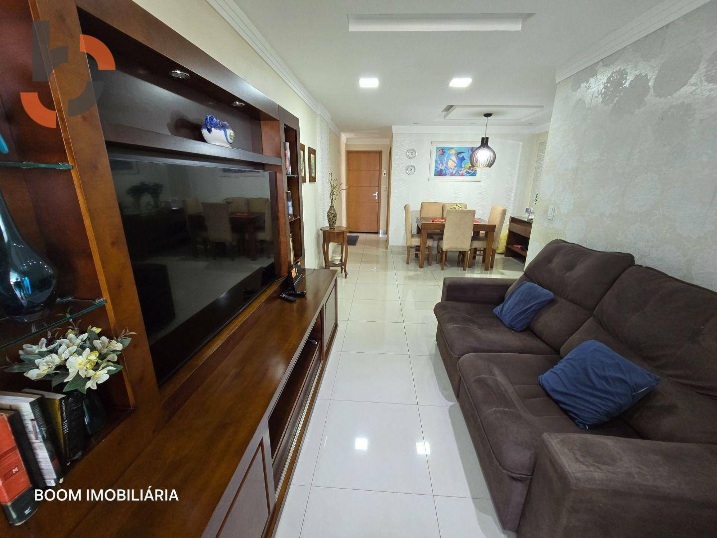 Apartamento à venda com 3 quartos, 105m² - Foto 2