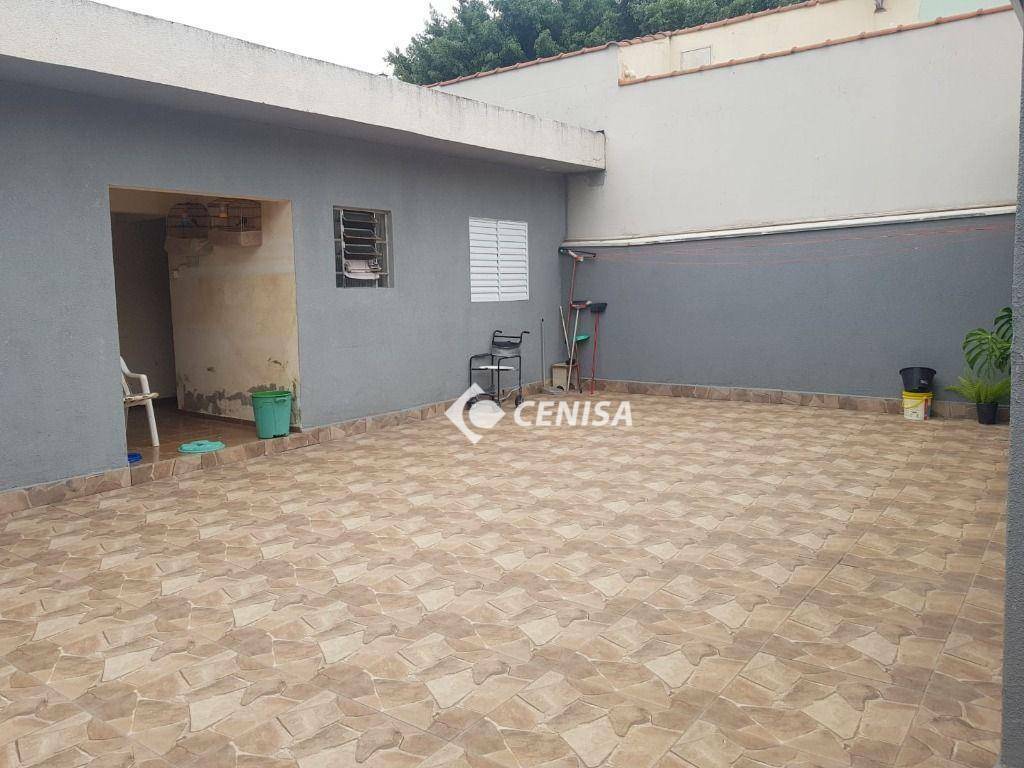 Casa à venda com 2 quartos, 180m² - Foto 1