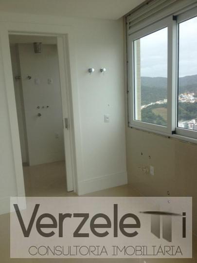 Apartamento à venda com 3 quartos, 180m² - Foto 11