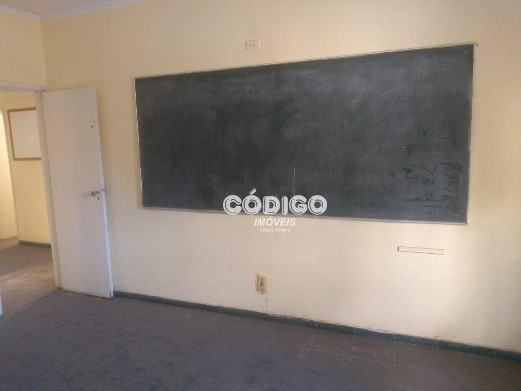 Sobrado à venda com 5 quartos, 300m² - Foto 16