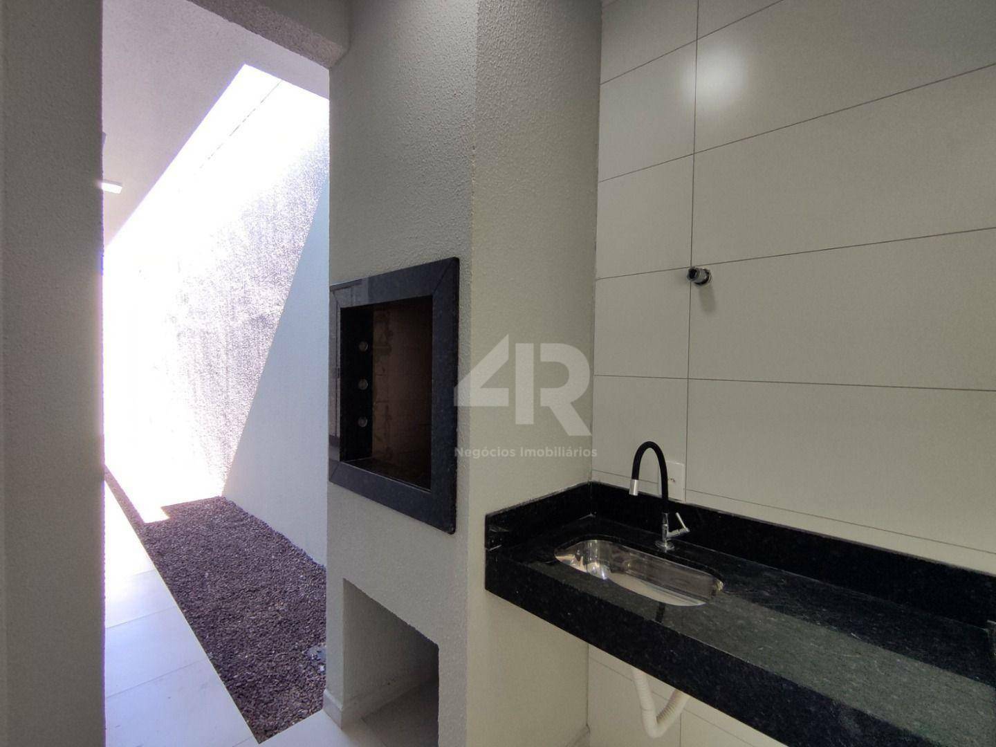 Casa à venda com 3 quartos, 75m² - Foto 17