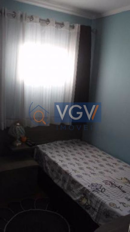 Apartamento à venda com 3 quartos, 80m² - Foto 4