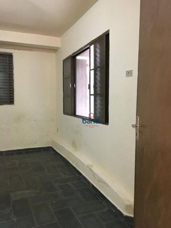 Casa à venda com 1 quarto, 69m² - Foto 4