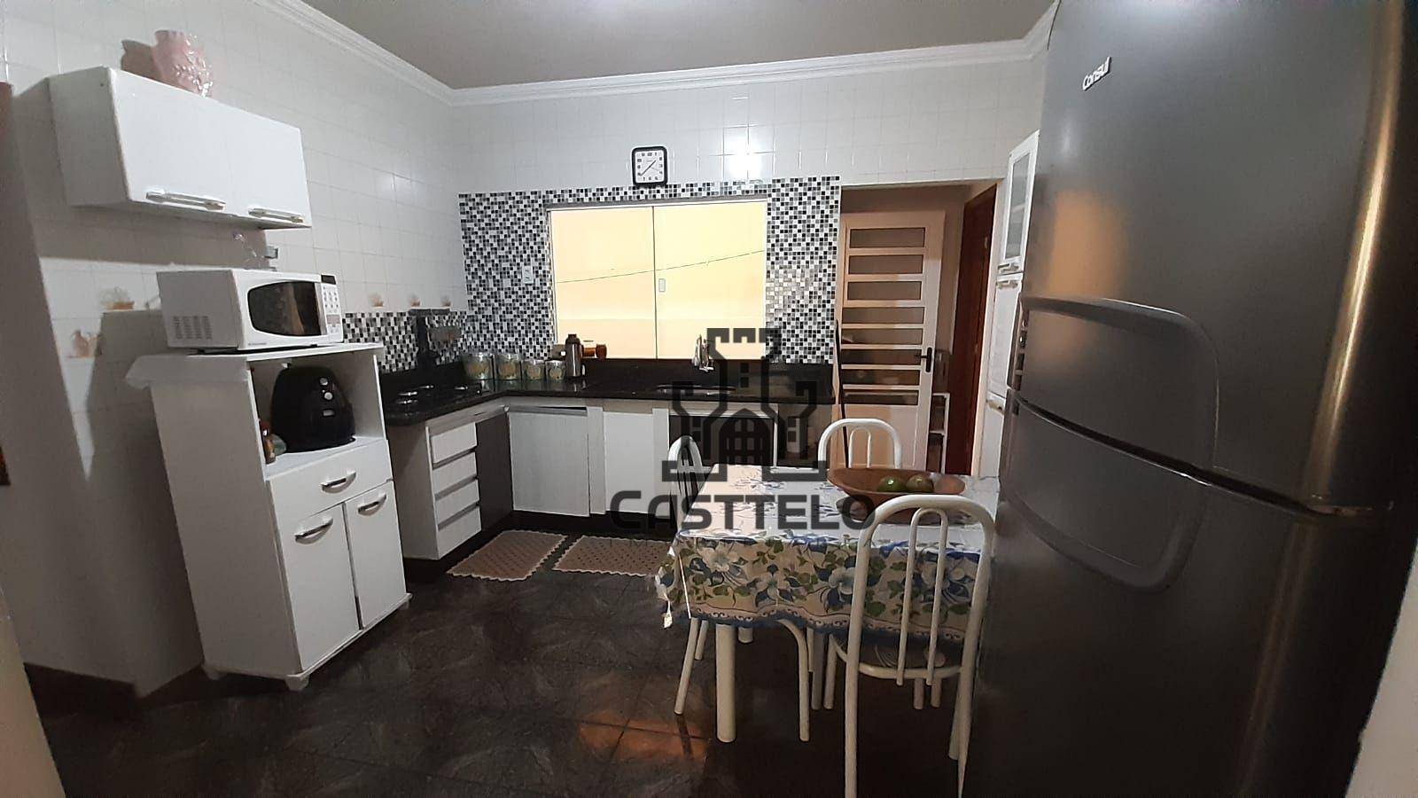 Sobrado à venda com 6 quartos, 230m² - Foto 31