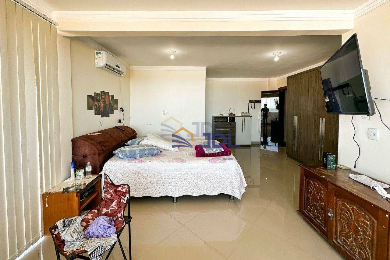 Casa à venda com 8 quartos, 150m² - Foto 34