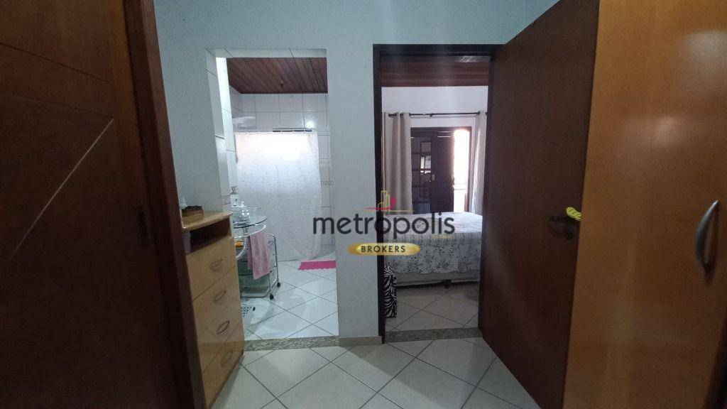 Casa à venda com 5 quartos, 290m² - Foto 18