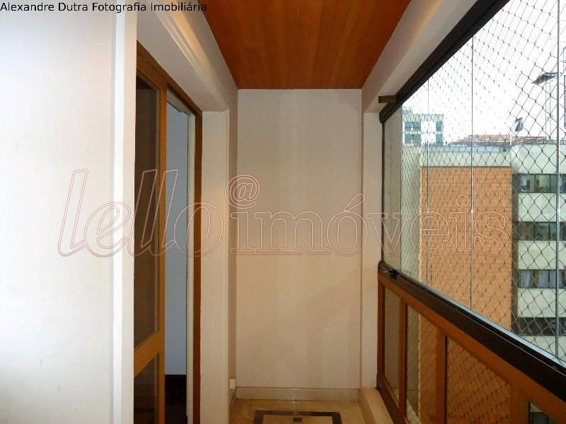 Apartamento para alugar com 3 quartos, 238m² - Foto 6