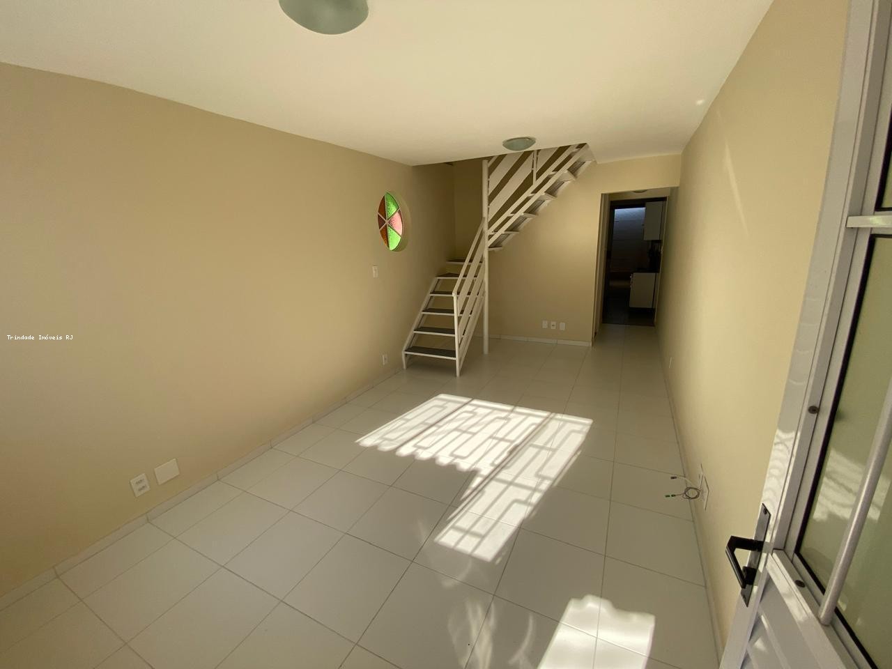 Casa para alugar com 2 quartos, 75m² - Foto 7