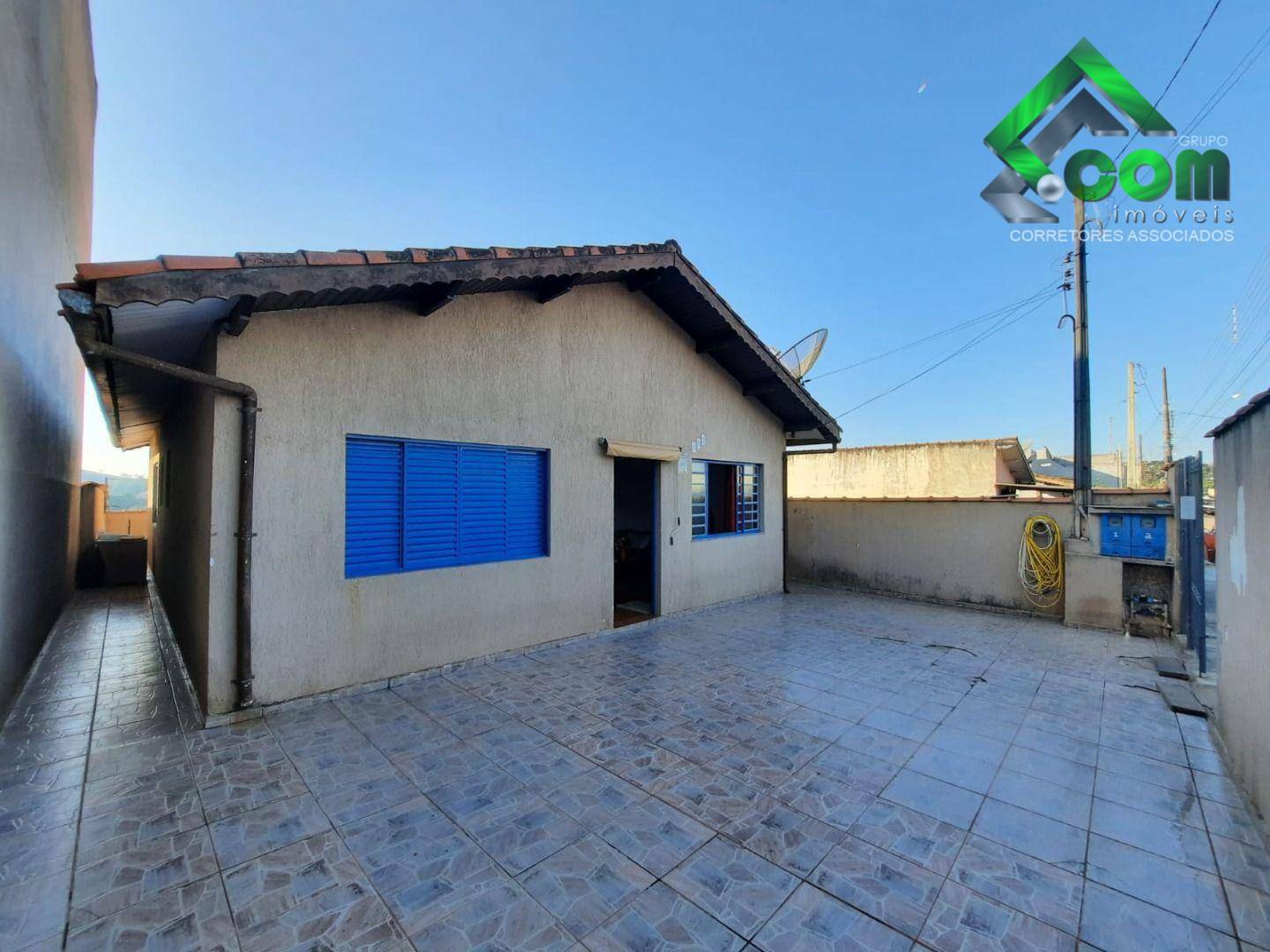 Casa à venda com 3 quartos, 150m² - Foto 1