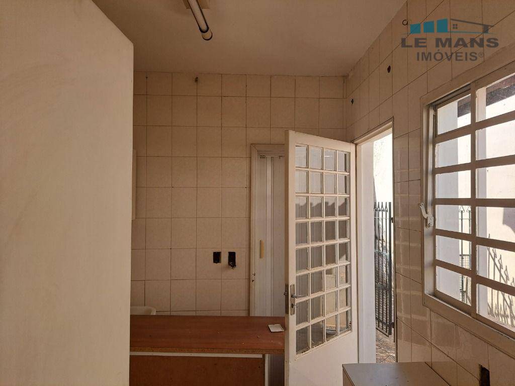 Casa para alugar com 3 quartos, 157m² - Foto 19