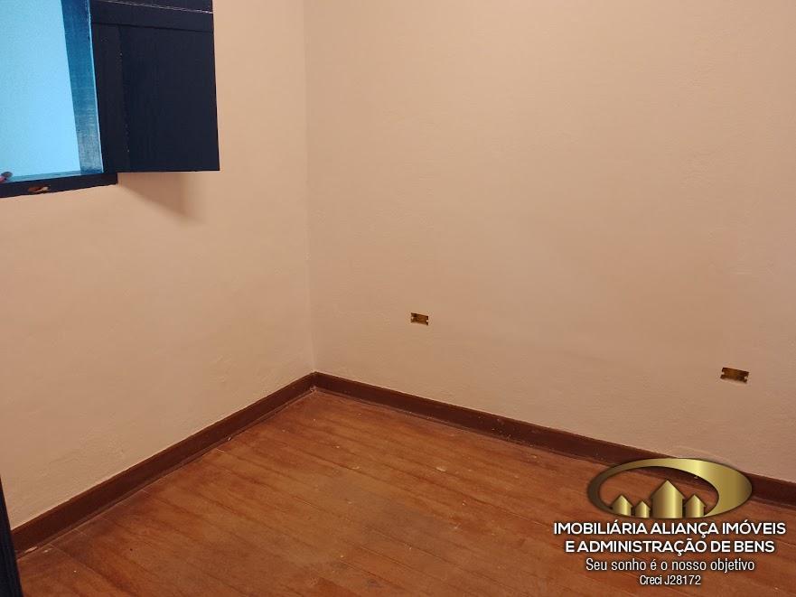 Casa para alugar com 4 quartos, 250m² - Foto 22