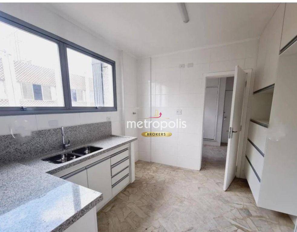 Apartamento à venda com 3 quartos, 230m² - Foto 7